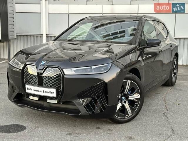 Серый БМВ iX, объемом двигателя 0 л и пробегом 1 тыс. км за 75934 $, фото 1 на Automoto.ua