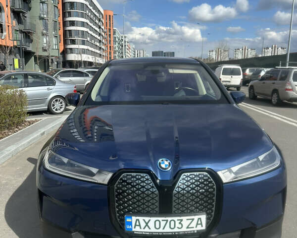 Синий БМВ iX, объемом двигателя 0 л и пробегом 86 тыс. км за 43000 $, фото 1 на Automoto.ua
