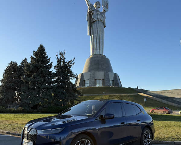 Синий БМВ iX, объемом двигателя 0 л и пробегом 192 тыс. км за 55800 $, фото 1 на Automoto.ua