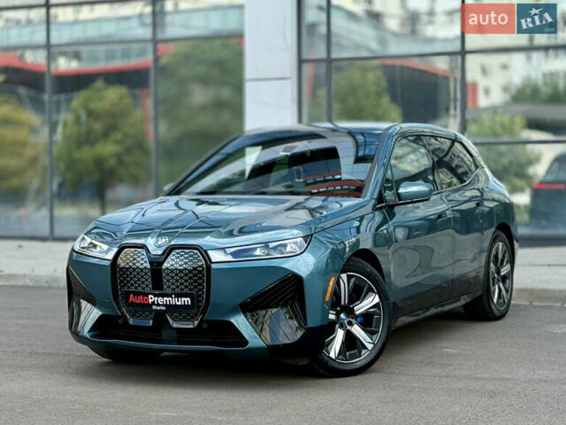 Зеленый БМВ iX, объемом двигателя 0 л и пробегом 45 тыс. км за 59000 $, фото 1 на Automoto.ua