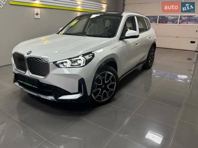Белый БМВ iX1, объемом двигателя 0 л и пробегом 1 тыс. км за 33399 $, фото 1 на Automoto.ua