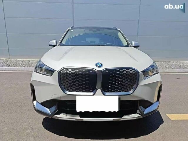 БМВ iX1 2023 в Киеве на Automoto.ua БМВ iX1, объемом двигателя 0 л и пробегом 28 тыс. км за 25000 $, фото 1 на Automoto.ua