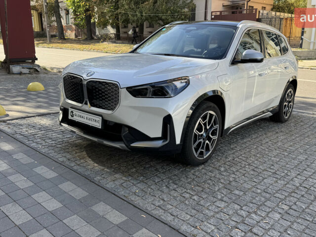 купить новое авто БМВ iX1 2023 года от официального дилера Global Electric БМВ фото