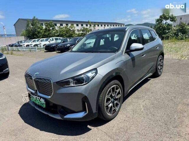 БМВ iX1 2023 в Киеве на Automoto.ua БМВ iX1, объемом двигателя 0 л и пробегом 3 тыс. км за 26999 $, фото 1 на Automoto.ua