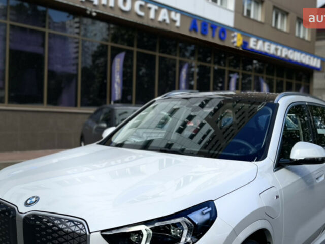 купити нове авто БМВ iX1 2024 року від офіційного дилера Будпостач  БМВ фото