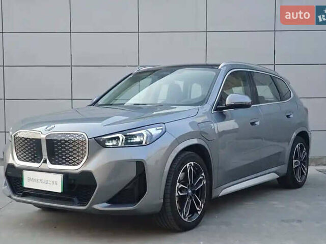 Серый БМВ iX1, объемом двигателя 0 л и пробегом 5 тыс. км за 26500 $, фото 1 на Automoto.ua