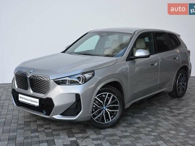 Сірий БМВ iX1, об'ємом двигуна 0 л та пробігом 8 тис. км за 48409 $, фото 1 на Automoto.ua