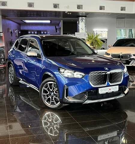 БМВ iX1 2024 у Дніпро (Дніпропетровську) на Automoto.ua Синій БМВ iX1, об'ємом двигуна 0 л та пробігом 11 тис. км за 34000 $, фото 1 на Automoto.ua