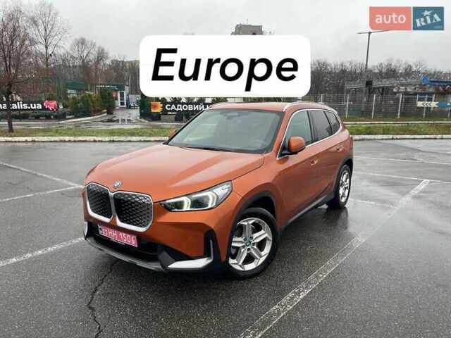 Помаранчевий БМВ iX1, об'ємом двигуна 0 л та пробігом 48 тис. км за 36200 $, фото 1 на Automoto.ua