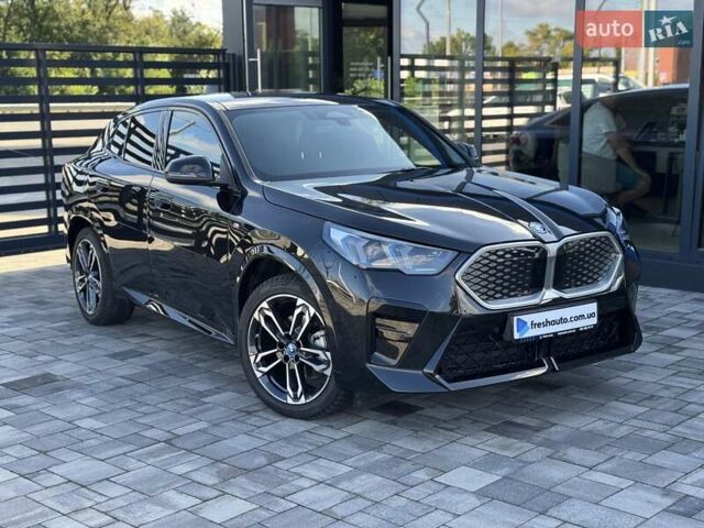 Чорний БМВ iX2, об'ємом двигуна 0 л та пробігом 22 тис. км за 45700 $, фото 1 на Automoto.ua