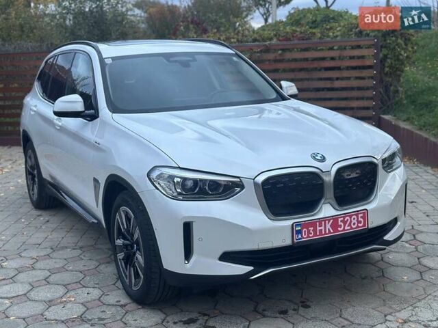 Белый БМВ iX3, объемом двигателя 0 л и пробегом 101 тыс. км за 29500 $, фото 1 на Automoto.ua