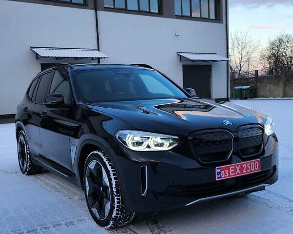 Черный БМВ iX3, объемом двигателя 0 л и пробегом 114 тыс. км за 33600 $, фото 1 на Automoto.ua