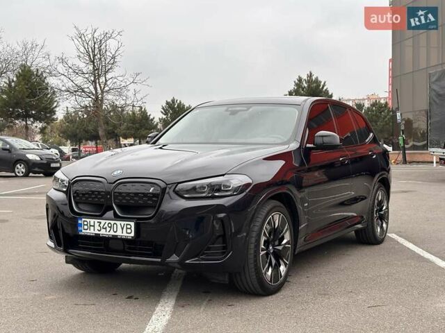 Черный БМВ iX3, объемом двигателя 0 л и пробегом 7 тыс. км за 37900 $, фото 1 на Automoto.ua