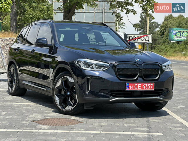 Синий БМВ iX3, объемом двигателя 0 л и пробегом 65 тыс. км за 34399 $, фото 1 на Automoto.ua