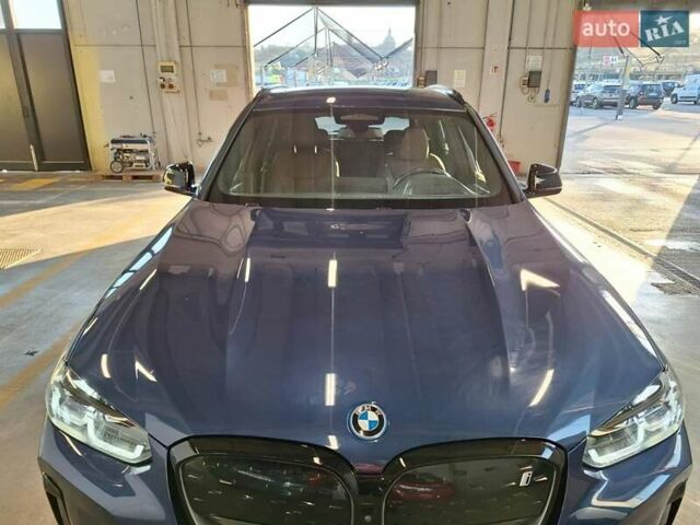 Синий БМВ iX3, объемом двигателя 0 л и пробегом 154 тыс. км за 35000 $, фото 1 на Automoto.ua