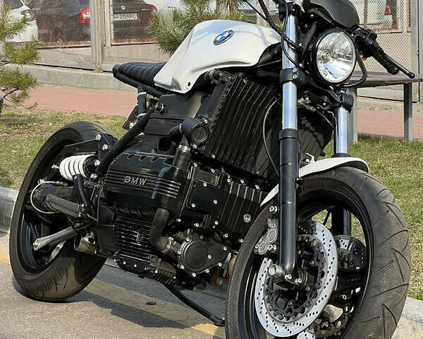Белый БМВ K 1100LT, объемом двигателя 1.1 л и пробегом 1 тыс. км за 8000 $, фото 1 на Automoto.ua