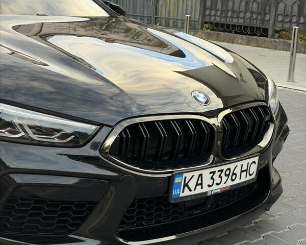 Черный БМВ M8 Gran Coupe, объемом двигателя 4.4 л и пробегом 80 тыс. км за 83000 $, фото 1 на Automoto.ua