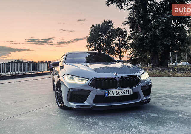 Серый БМВ M8 Gran Coupe, объемом двигателя 4.4 л и пробегом 52 тыс. км за 115000 $, фото 1 на Automoto.ua