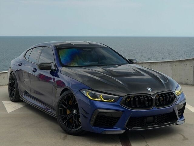 Синий БМВ M8 Gran Coupe, объемом двигателя 4.39 л и пробегом 49 тыс. км за 88900 $, фото 1 на Automoto.ua