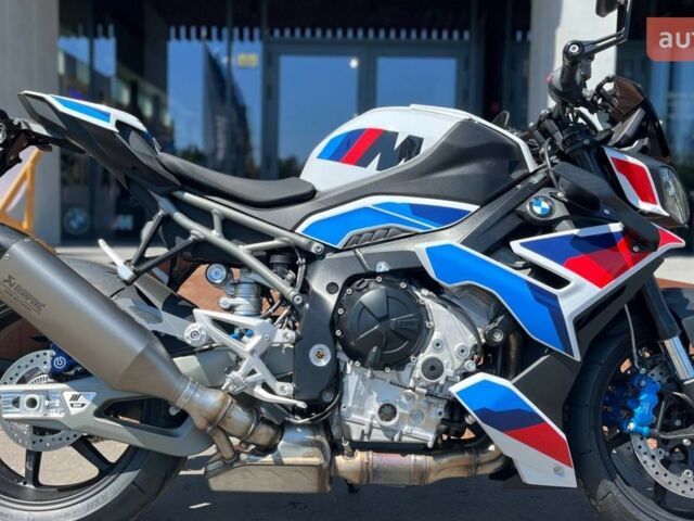 БМВ M 1000R, объемом двигателя 1 л и пробегом 0 тыс. км за 29602 $, фото 1 на Automoto.ua