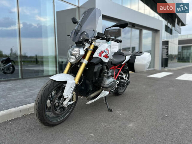 Белый БМВ R 1200R, объемом двигателя 1.2 л и пробегом 36 тыс. км за 11700 $, фото 1 на Automoto.ua