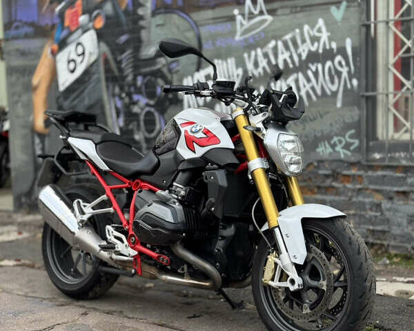 БМВ R 1200R 2014 в Киеве на Automoto.ua БМВ R 1200R, объемом двигателя 0 л и пробегом 49 тыс. км за 11500 $, фото 1 на Automoto.ua