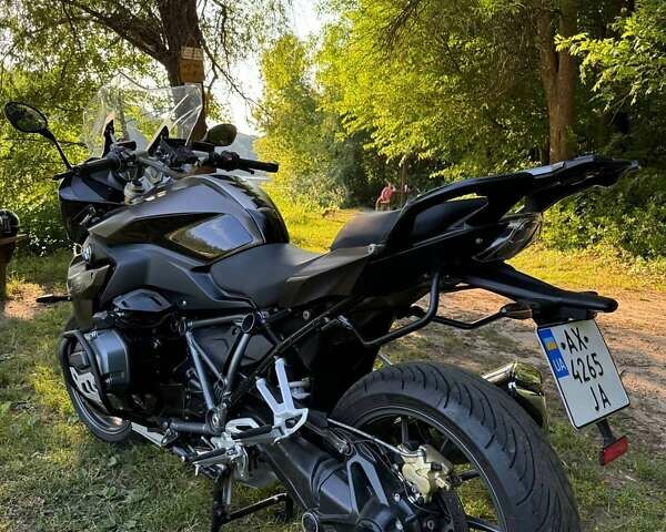 Коричневый БМВ R 1200RS, объемом двигателя 1.17 л и пробегом 40 тыс. км за 11300 $, фото 1 на Automoto.ua