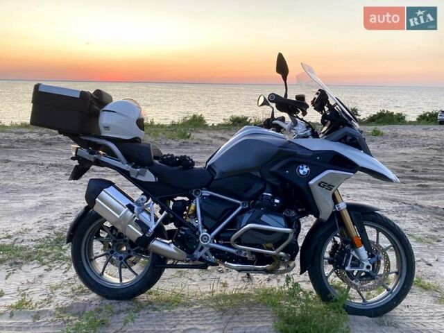 Белый БМВ R 1250GS, объемом двигателя 1.25 л и пробегом 10 тыс. км за 20800 $, фото 1 на Automoto.ua