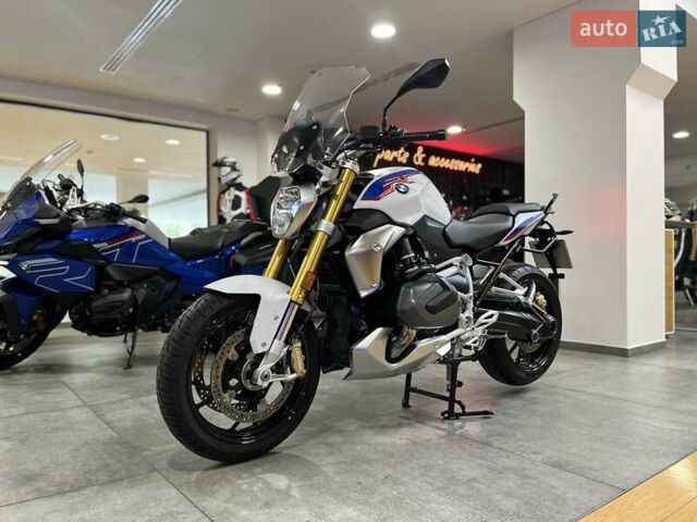 Белый БМВ R 1250R, объемом двигателя 1.25 л и пробегом 10 тыс. км за 16500 $, фото 1 на Automoto.ua