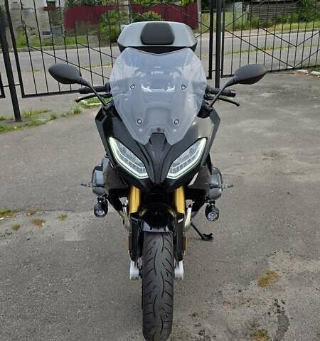 Черный БМВ R 1250RS, объемом двигателя 1.25 л и пробегом 3 тыс. км за 15000 $, фото 1 на Automoto.ua
