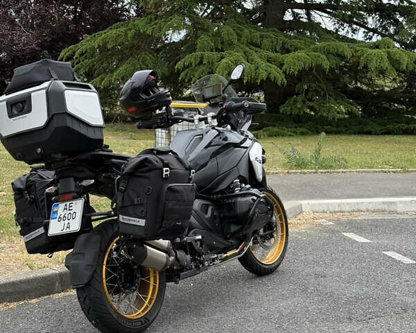 БМВ R 1300GS 2024 в Днепре (Днепропетровске) на Automoto.ua Черный БМВ R 1300GS, объемом двигателя 1.3 л и пробегом 11 тыс. км за 28000 $, фото 1 на Automoto.ua