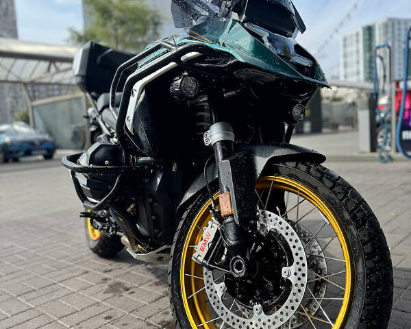 Зеленый БМВ R 1300GS, объемом двигателя 1.3 л и пробегом 2 тыс. км за 31700 $, фото 1 на Automoto.ua