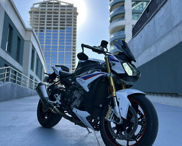 Білий БМВ S 1000R, об'ємом двигуна 1 л та пробігом 17 тис. км за 14000 $, фото 1 на Automoto.ua