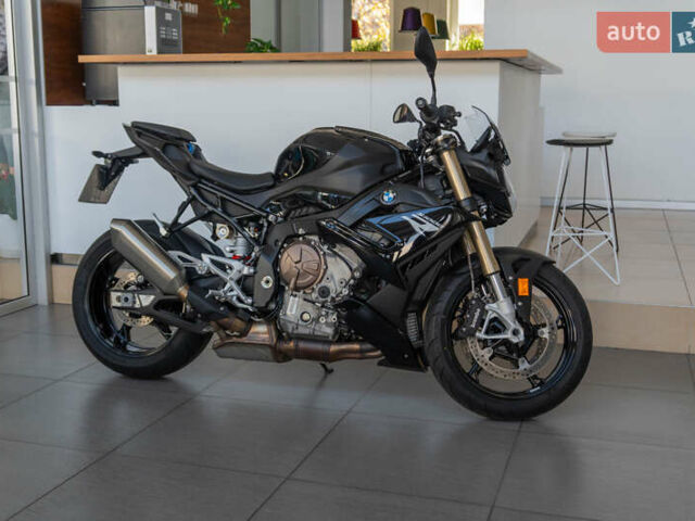 Черный БМВ S 1000R, объемом двигателя 1 л и пробегом 4 тыс. км за 19200 $, фото 1 на Automoto.ua