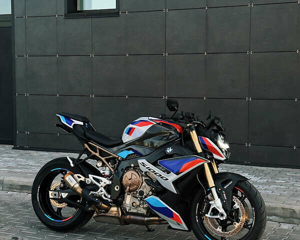 БМВ S 1000R, объемом двигателя 1 л и пробегом 10 тыс. км за 19400 $, фото 1 на Automoto.ua