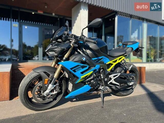 Синий БМВ S 1000R, объемом двигателя 1 л и пробегом 1 тыс. км за 23856 $, фото 1 на Automoto.ua
