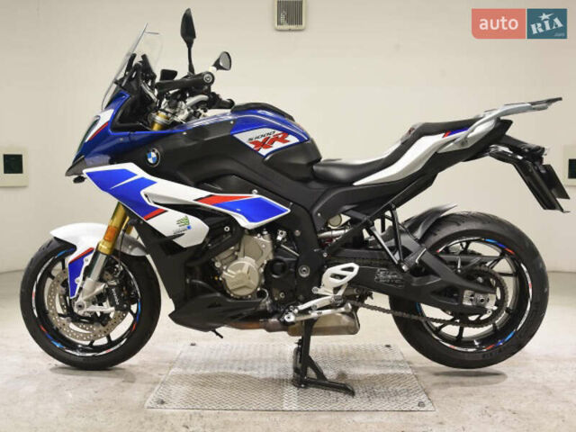 БМВ S 1000XR, объемом двигателя 1 л и пробегом 26 тыс. км за 15000 $, фото 1 на Automoto.ua