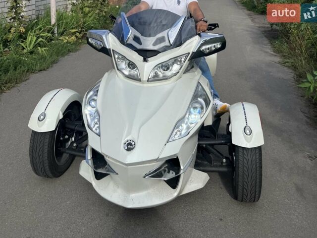 Белый БРП Кан Ам, объемом двигателя 1 л и пробегом 16 тыс. км за 12000 $, фото 1 на Automoto.ua