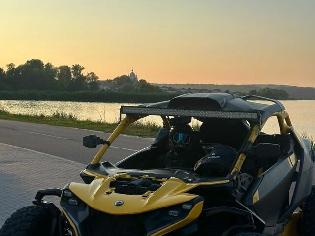 БРП Маверик, объемом двигателя 1 л и пробегом 10 тыс. км за 46000 $, фото 1 на Automoto.ua