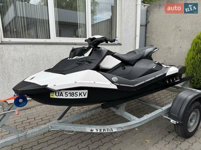 БРП Спарк, объемом двигателя 0 л и пробегом 220 тыс. км за 9200 $, фото 1 на Automoto.ua