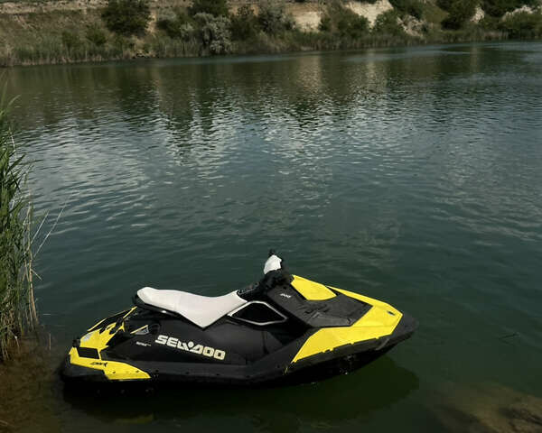 БРП Спарк, объемом двигателя 0 л и пробегом 250 тыс. км за 5650 $, фото 1 на Automoto.ua