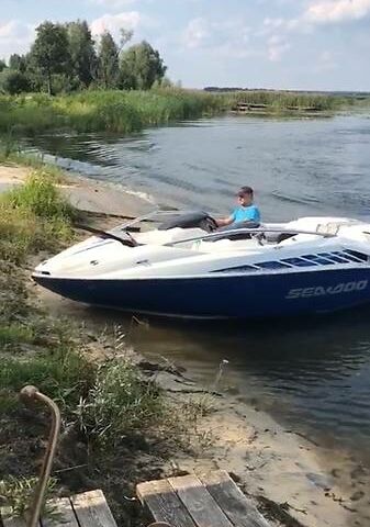 БРП Спидстер, объемом двигателя 0 л и пробегом 10 тыс. км за 15500 $, фото 1 на Automoto.ua