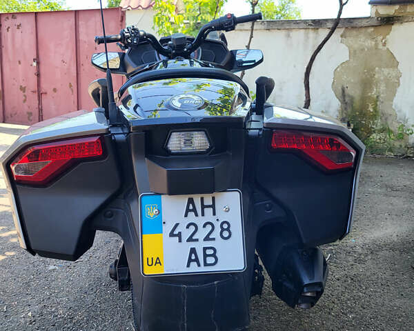 Серый БРП Спайдер, объемом двигателя 1.33 л и пробегом 14 тыс. км за 15500 $, фото 1 на Automoto.ua