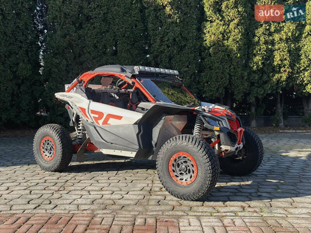 Белый БРП Maverick X3, объемом двигателя 0.9 л и пробегом 7 тыс. км за 28999 $, фото 1 на Automoto.ua