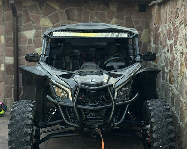 Черный БРП Maverick X3, объемом двигателя 0.9 л и пробегом 7 тыс. км за 21999 $, фото 1 на Automoto.ua