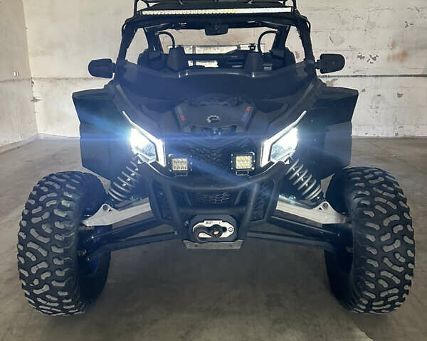 БРП Maverick X3, объемом двигателя 1 л и пробегом 7 тыс. км за 32500 $, фото 1 на Automoto.ua