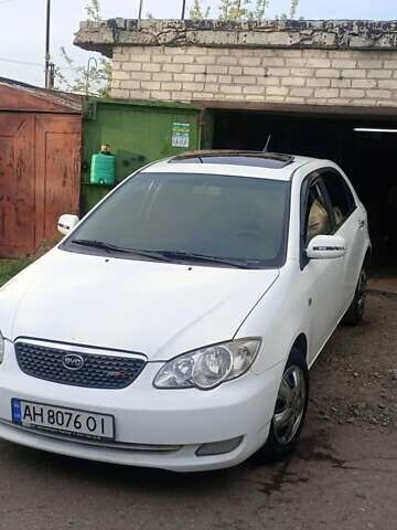 Белый БИД Ф3, объемом двигателя 1.59 л и пробегом 140 тыс. км за 4000 $, фото 1 на Automoto.ua