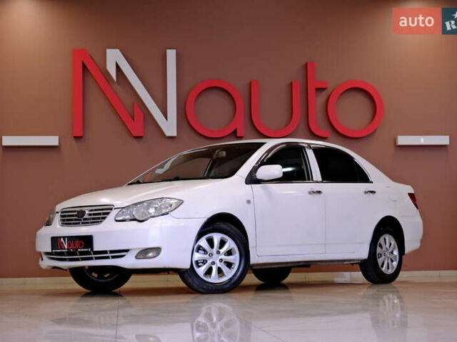 БІД F3 2013 у Одесі на Automoto.ua Білий БІД F3, об'ємом двигуна 1.49 л та пробігом 151 тис. км за 2900 $, фото 1 на Automoto.ua