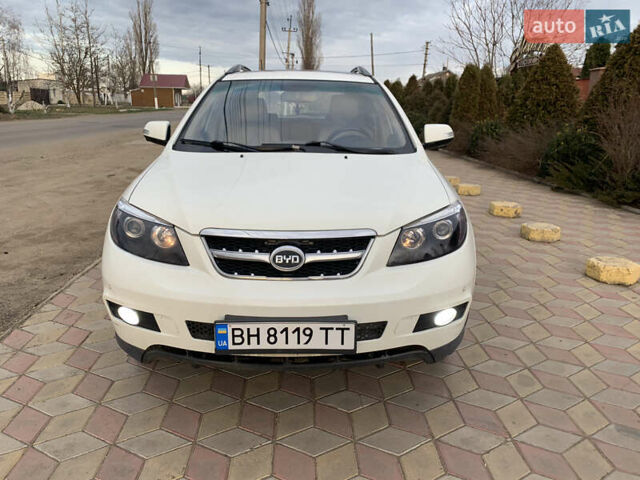 Белый БИД С6, объемом двигателя 2.38 л и пробегом 183 тыс. км за 6499 $, фото 1 на Automoto.ua
