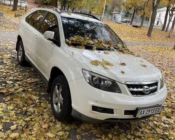 Белый БИД С6, объемом двигателя 2.36 л и пробегом 215 тыс. км за 5085 $, фото 1 на Automoto.ua